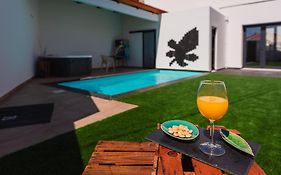 Gamboas Place